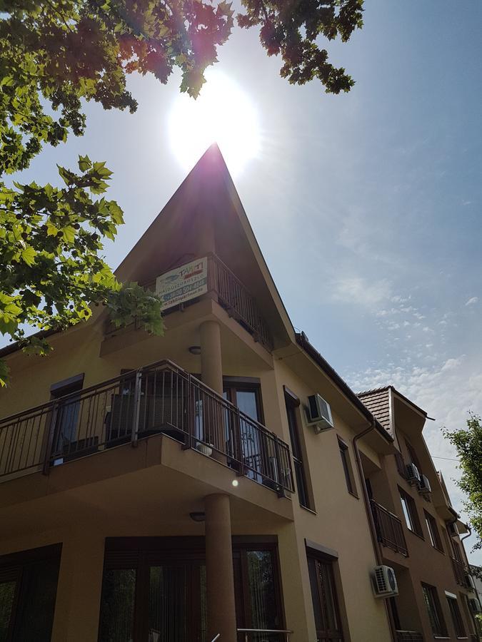 Tahiti Apartman Hajdúszoboszló المظهر الخارجي الصورة